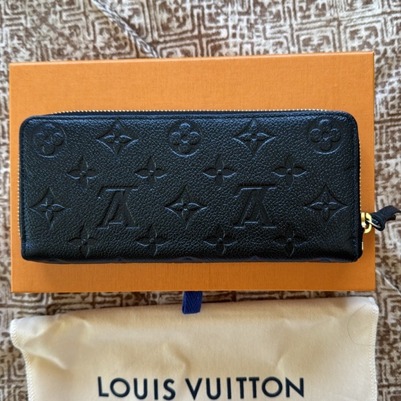 Louis Vuitton Black Clemente Empreinte Leather Wallet - Authentic - Picture 3 of 12